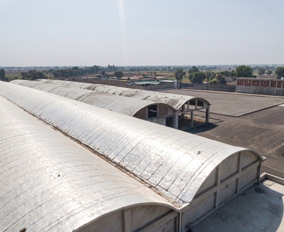 Large-span industrial warehouse